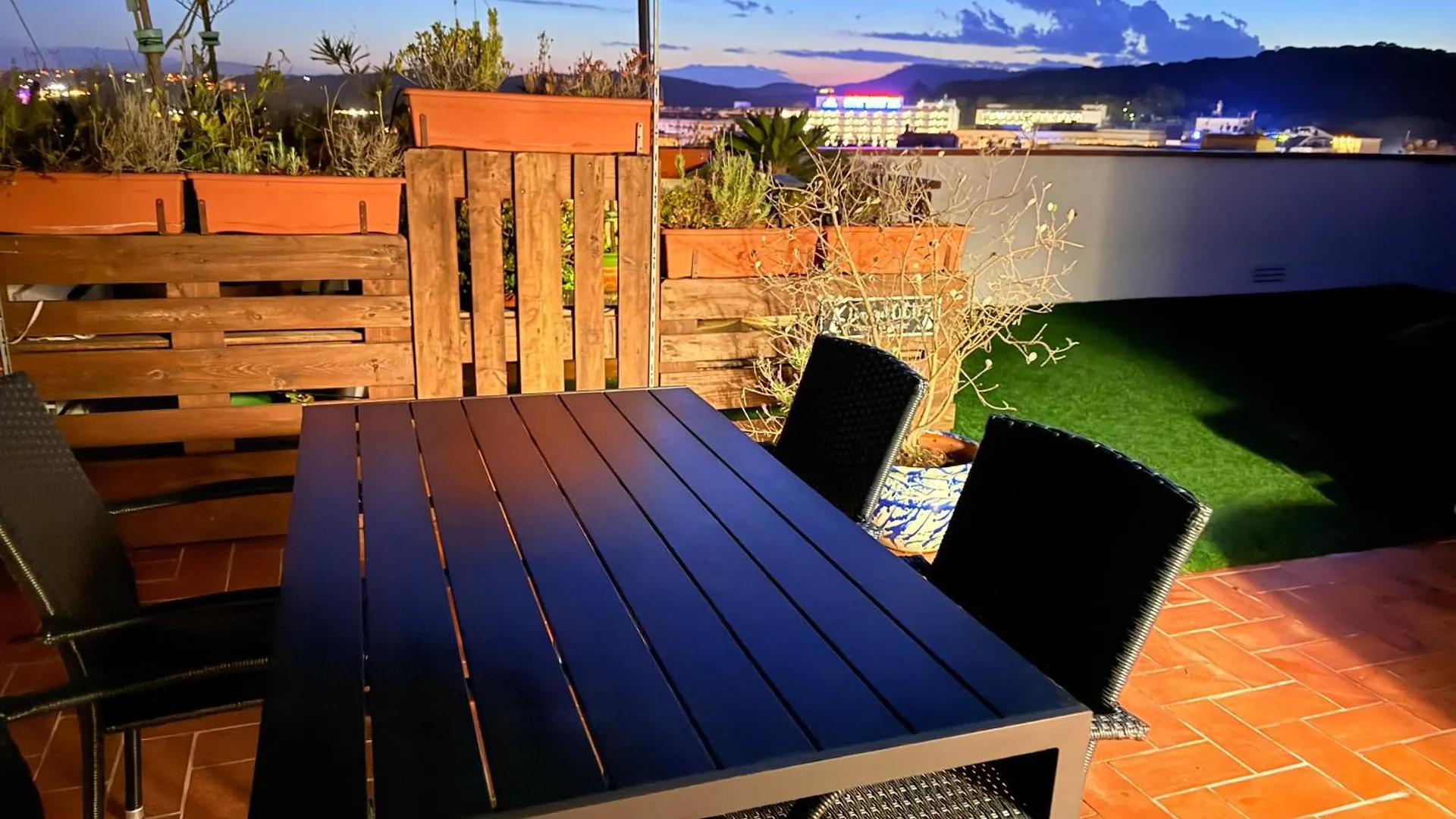 Sunset View Penthouse Unforgettable Getaway New In Lloret-De-Mar Lloret de Mar