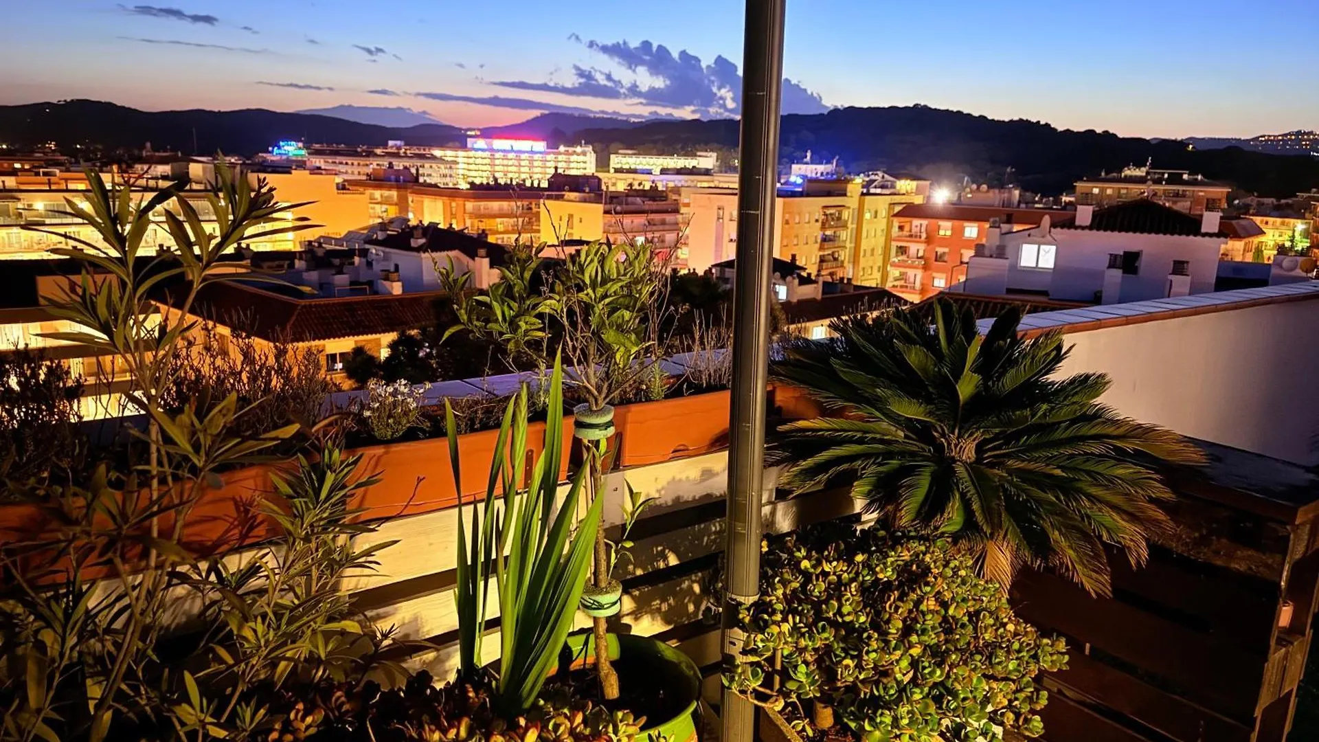 Sunset View Penthouse Unforgettable Getaway New In Lloret-De-Mar Lloret de Mar